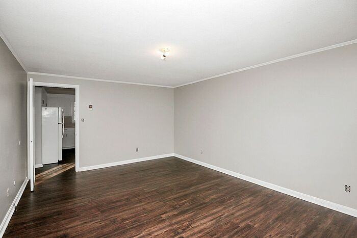 332 10th Avenue Pl Ne - Photo 3 of 20