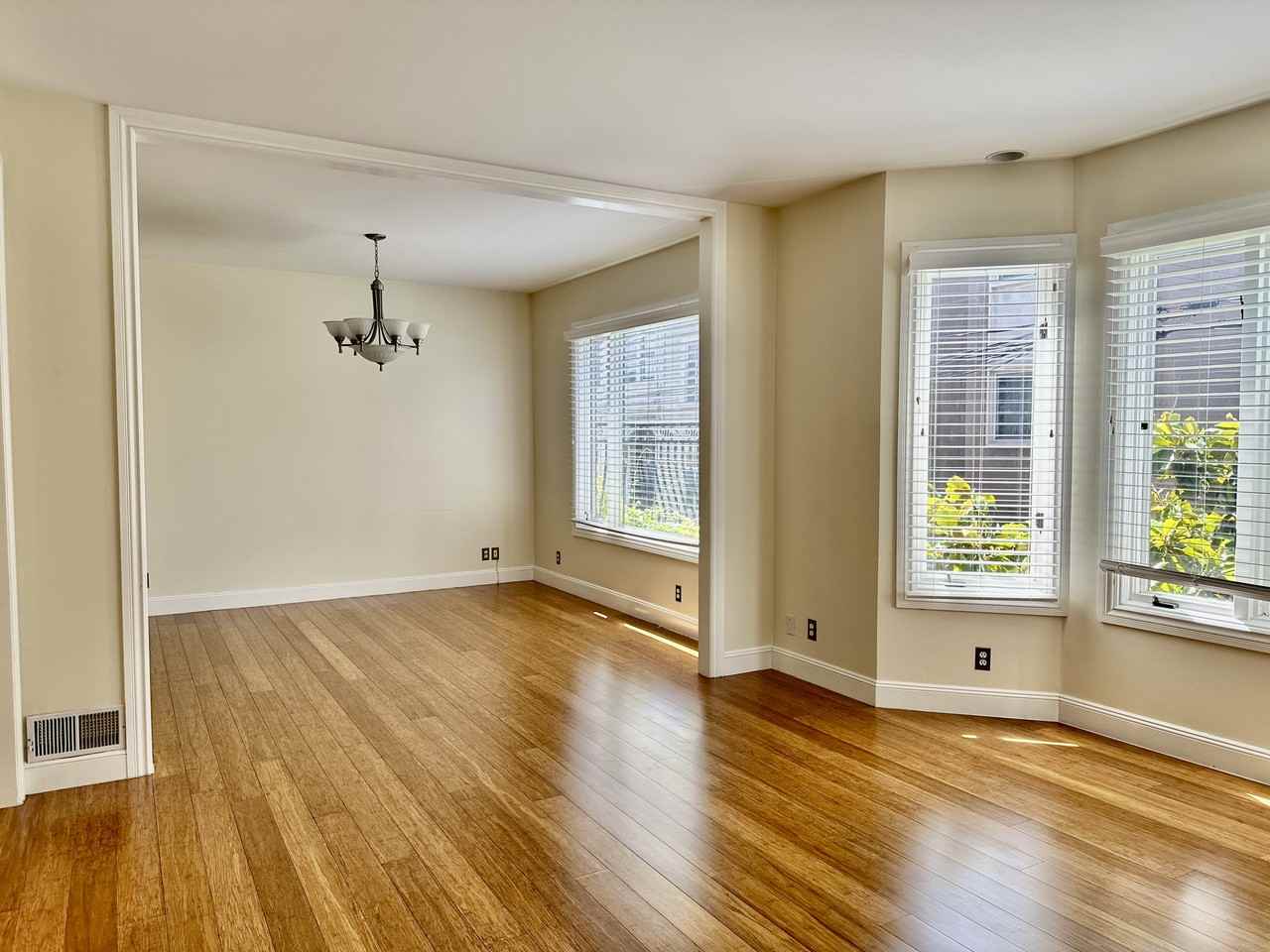 172 Pixley Street - Photo 2 of 17