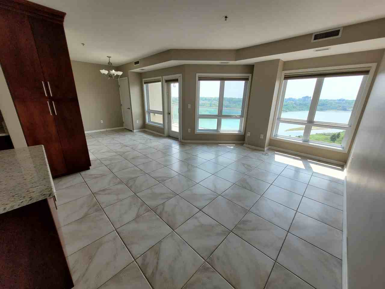 902 Spadina Crescent East - Photo 2 of 14