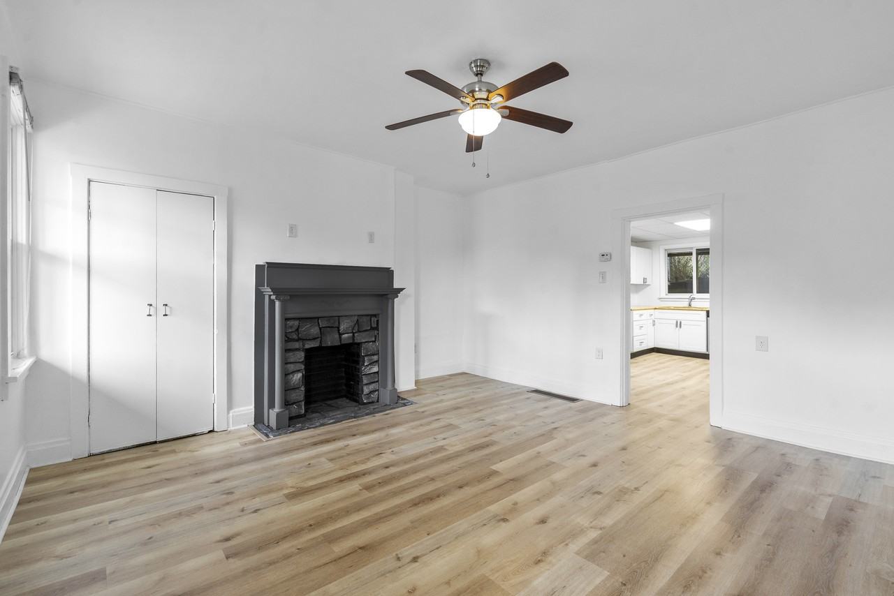 2721 Berg St #1 - Photo 5 of 22