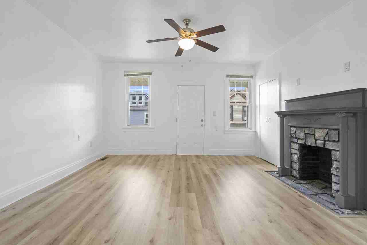 2721 Berg St #1 - Photo 6 of 22