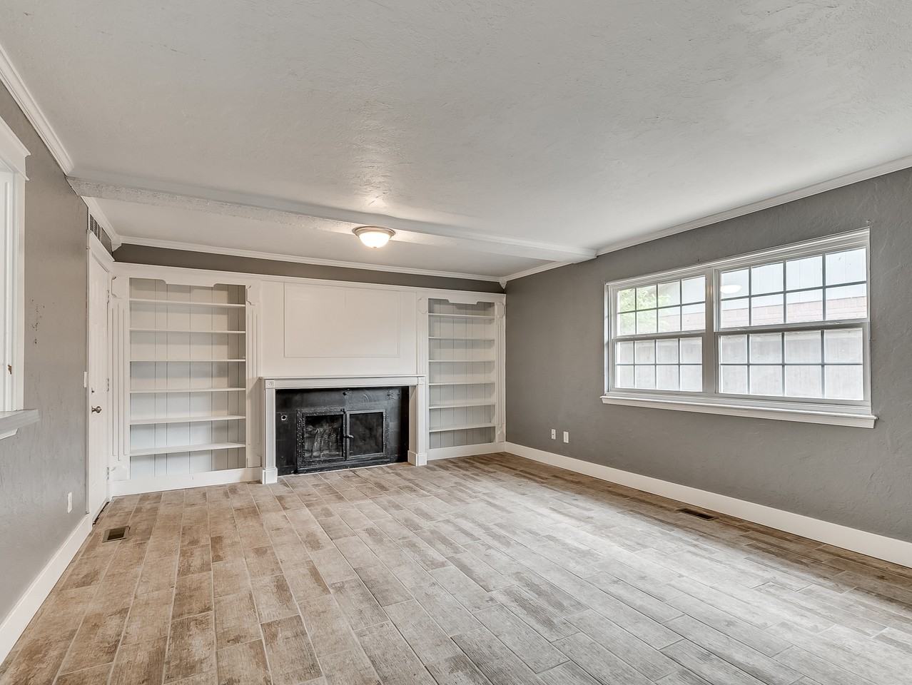 7704 Brookside Dr #1 - Photo 5 of 31