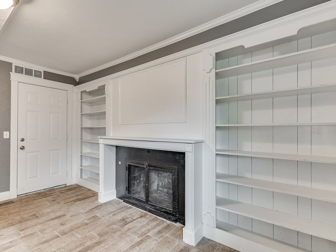 7704 Brookside Dr #1 - Photo 6 of 31