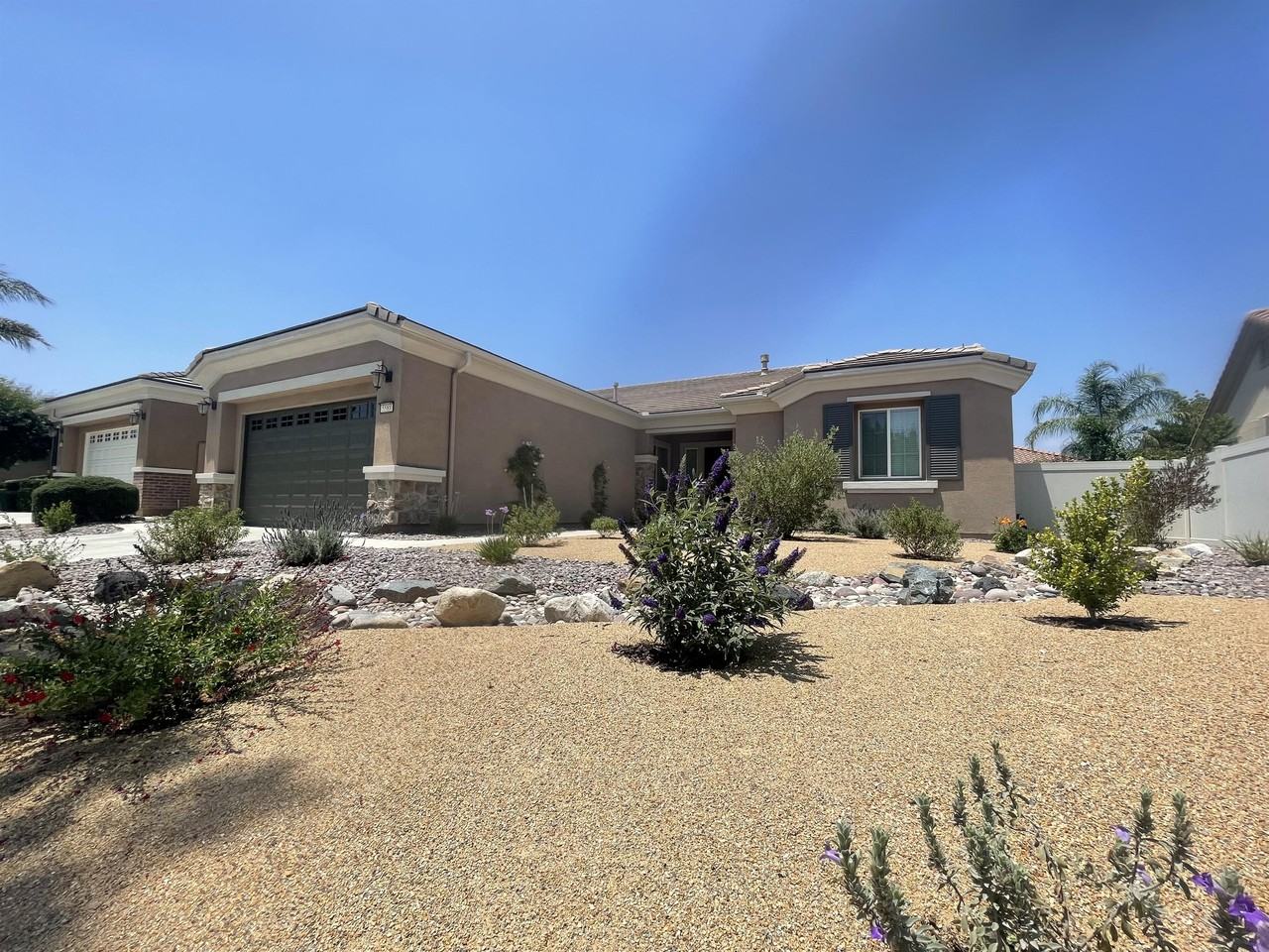 5588 Paseo Famosa #1 - Photo 2 of 14