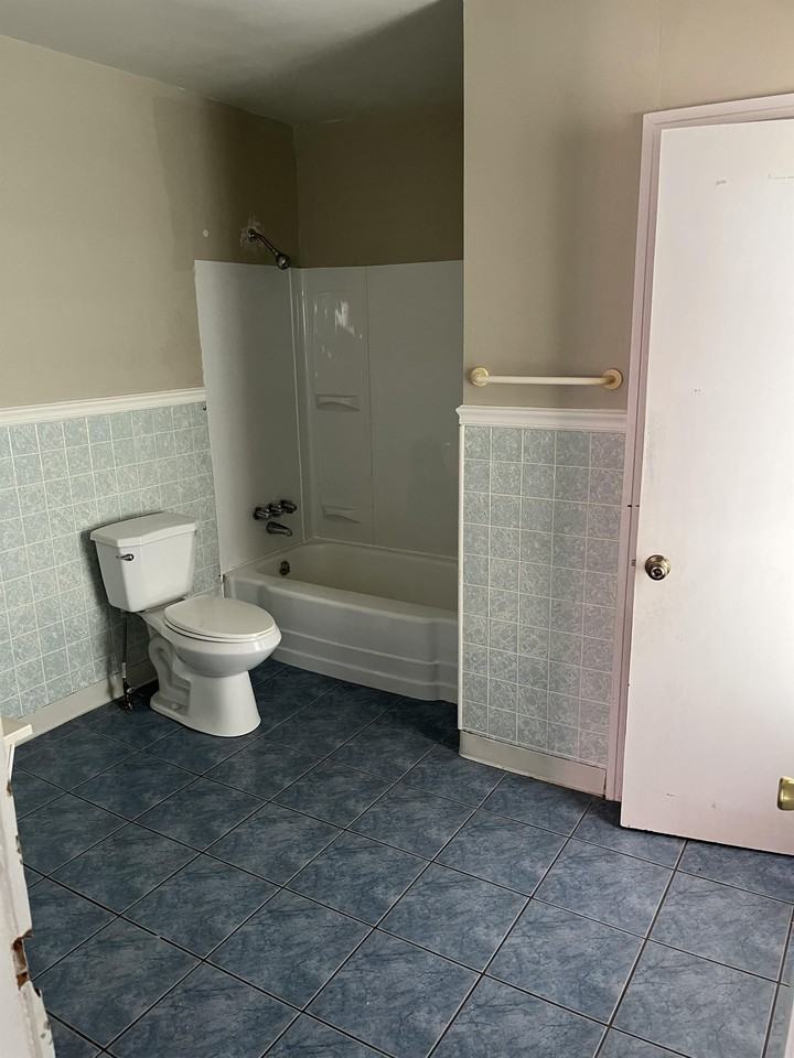 310 Harrison Ave #1 - Photo 7 of 10