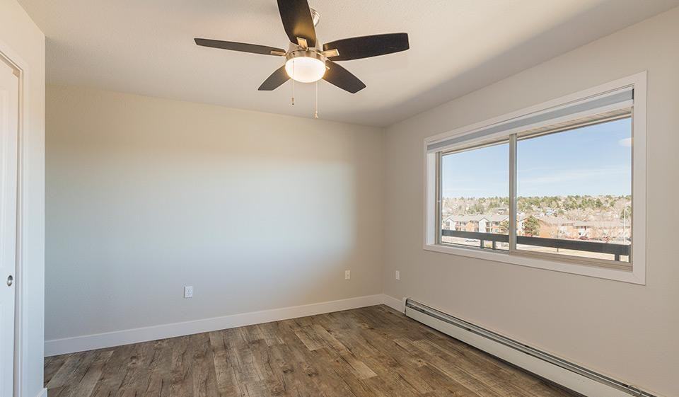 5560 Library Ln - Photo 7 of 14