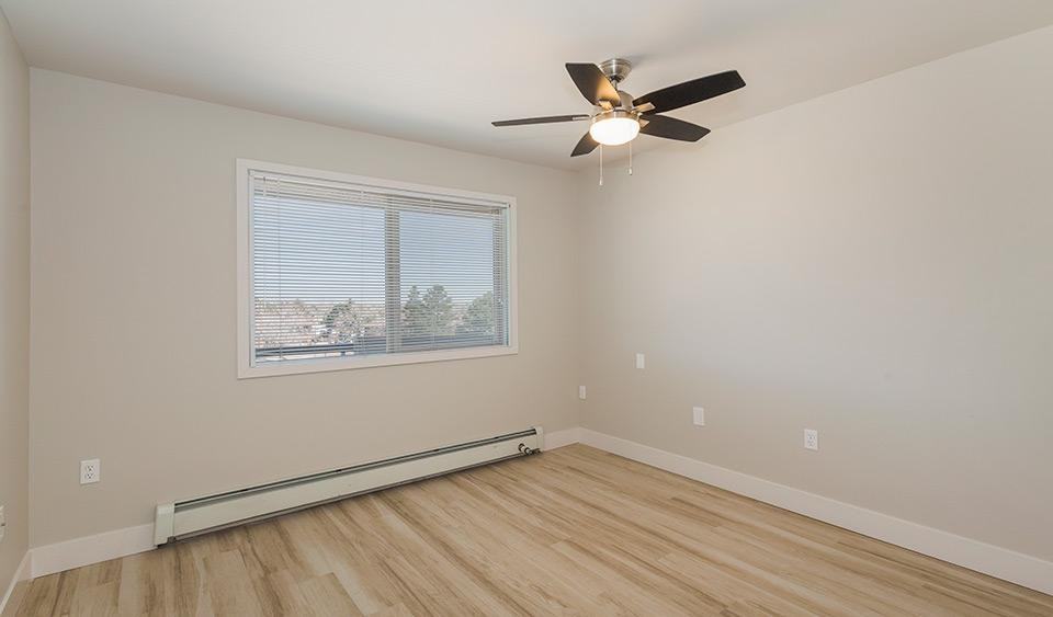 5560 Library Ln - Photo 7 of 14