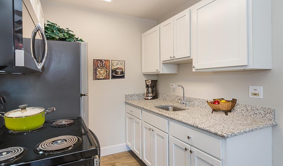 5560 Library Ln - Photo 4 of 14