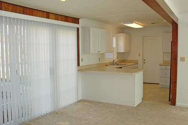 2901 Joan Ln - Photo 4 of 10