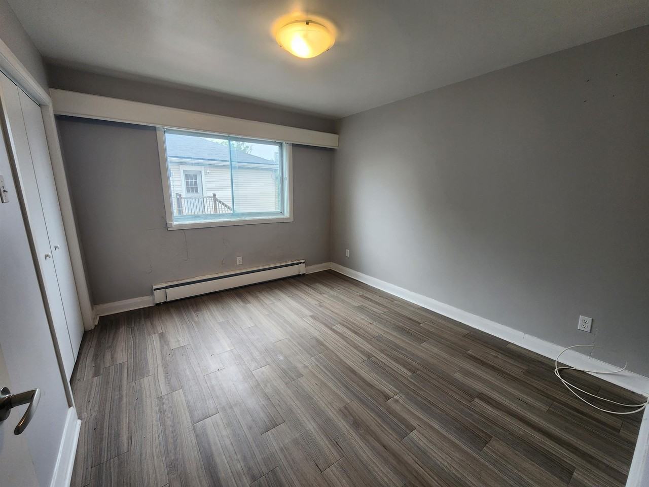 100 Marquette Avenue - 2 - Photo 3 of 5