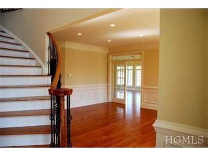 795 Long Pond Rd - Photo 3 of 30