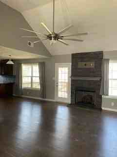 1351 Freedom Dr - Photo 5 of 32