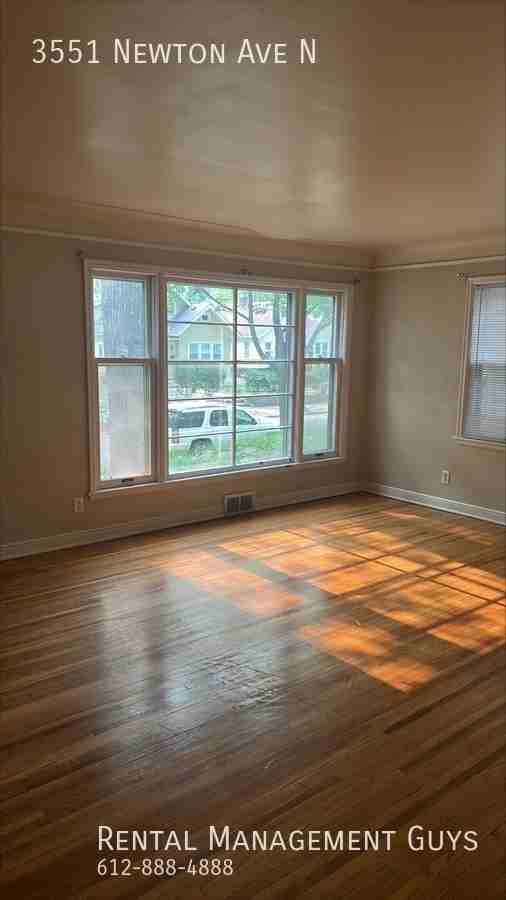 3551 Newton Ave N - Photo 2 of 14