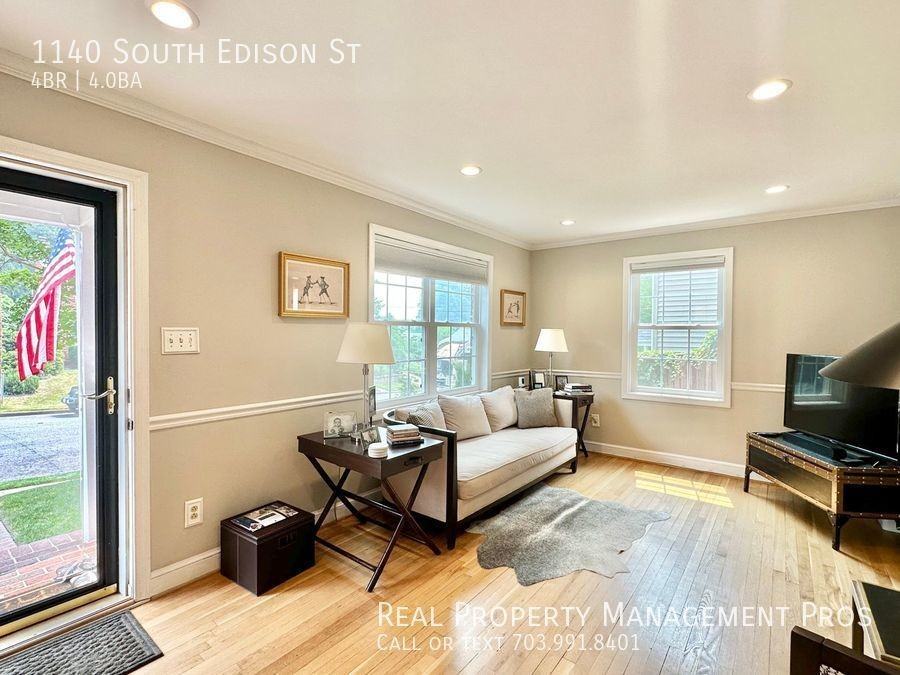 1140 S Edison St - Photo 3 of 42