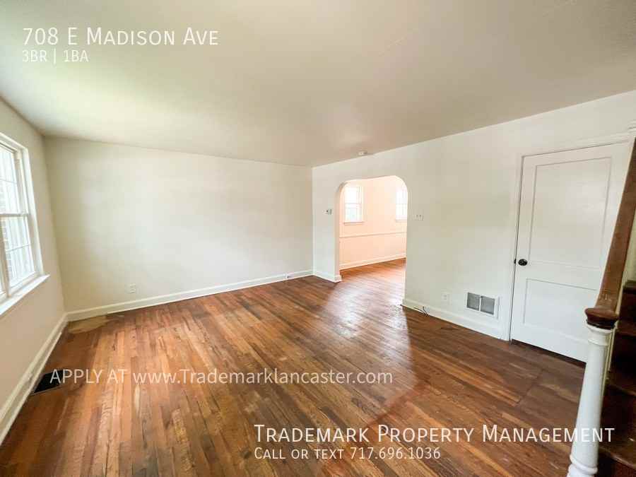708 E Madison St - Photo 2 of 16