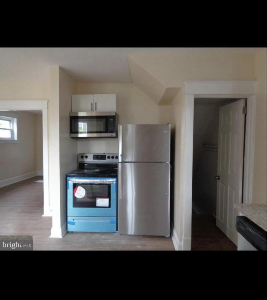 510 W 35th St #NA - Photo 3 of 10