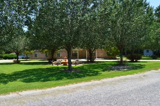 102 E Jefferson Ave - Photo 2 of 16