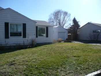 706 SE Elm St - Photo 2 of 12