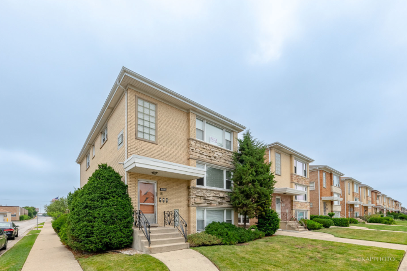 4600 N Sayre Ave #2 - Photo 2 of 26