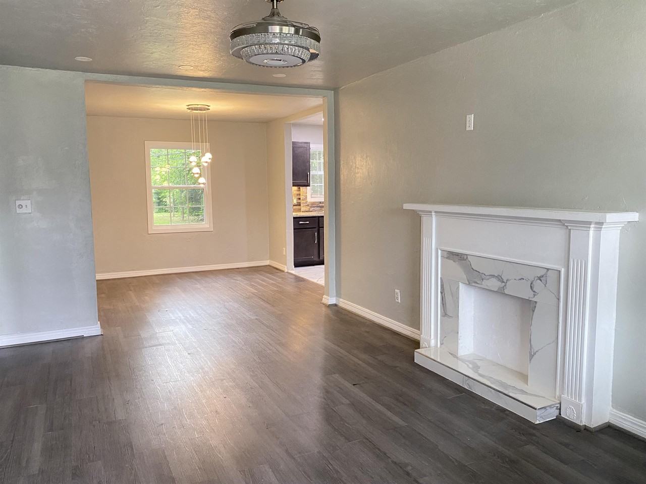 2517 Nw 38th St #1 - Photo 4 of 33