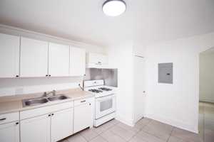 featured image of 2716 Sunrise St #2