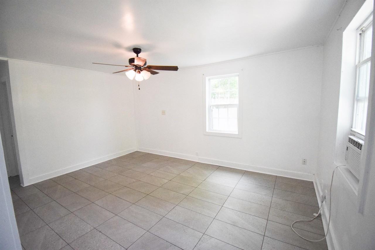 2716 Sunrise St #2 - Photo 4 of 22