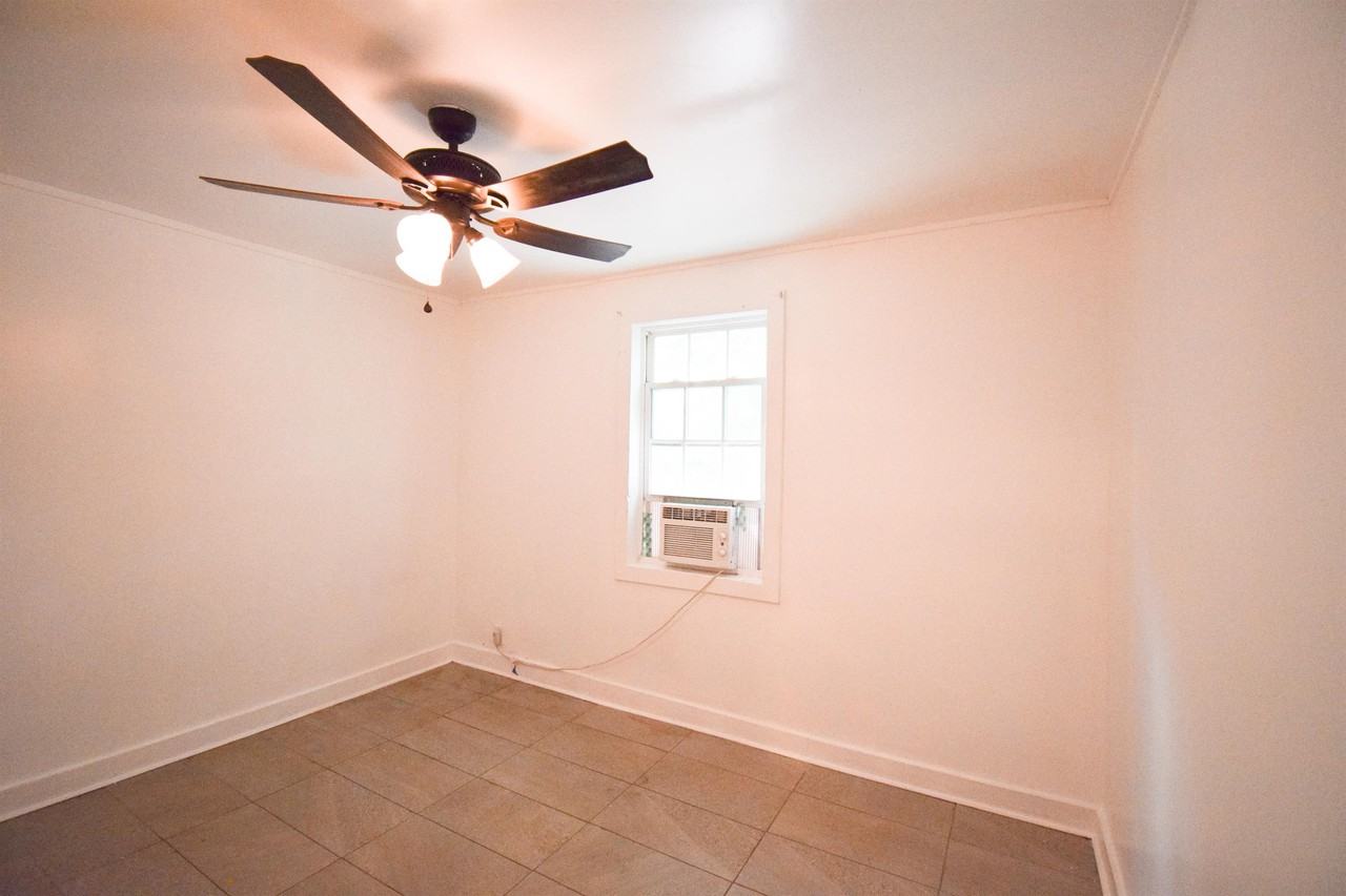 2716 Sunrise St #2 - Photo 6 of 22