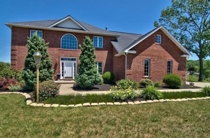 106 Estate Dr - Photo 2 of 52