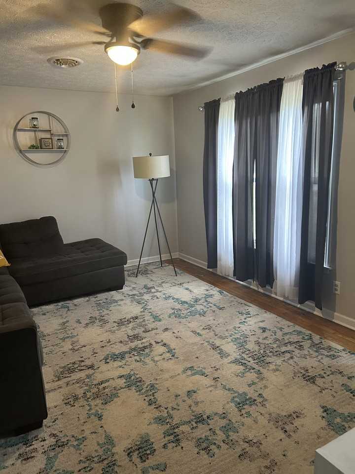 1913 Florida Ave #1 - Photo 3 of 9