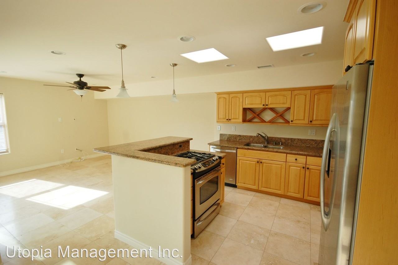 381 Bonair St - Photo 3 of 14