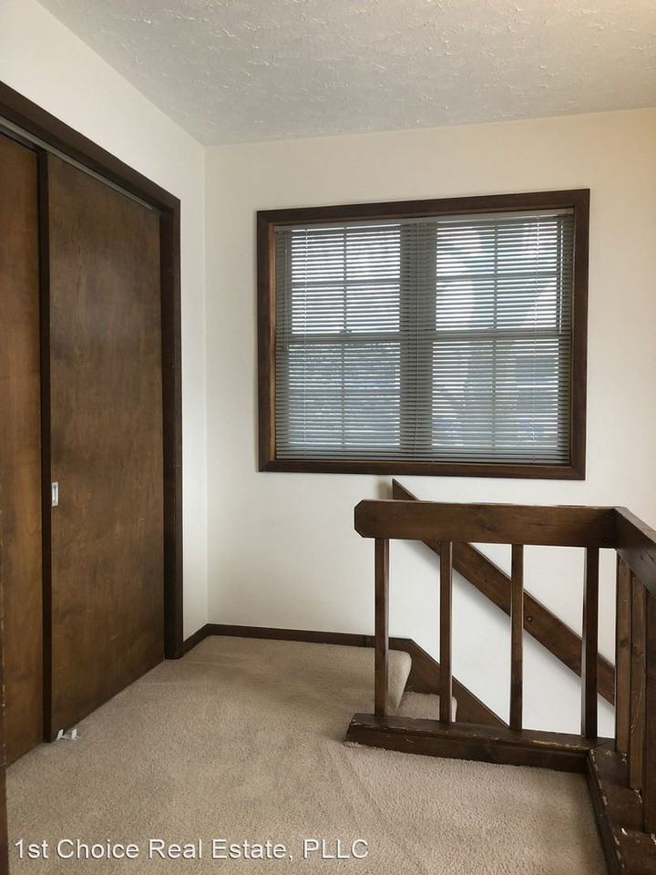 1407 Elmwood Rd - Photo 3 of 31