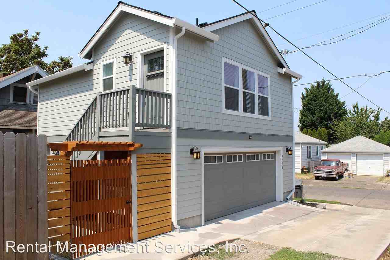 4736 NE 32nd Pl & 3274 NE Wygant - Photo 2 of 26