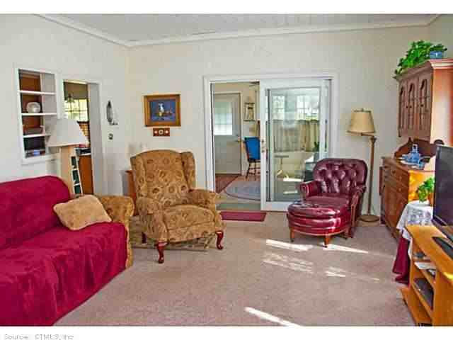 18 Lincoln Ave - Photo 3 of 24