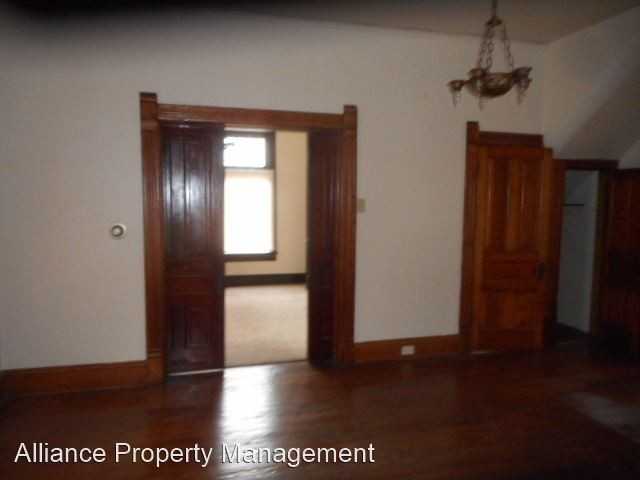 1110 Wilt St - Photo 2 of 16