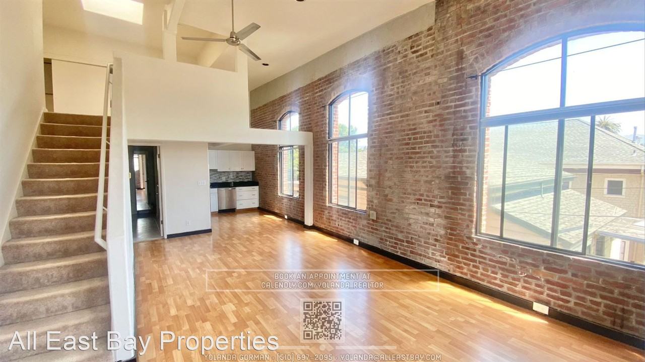 1095 59th St #5 - Photo 3 of 7