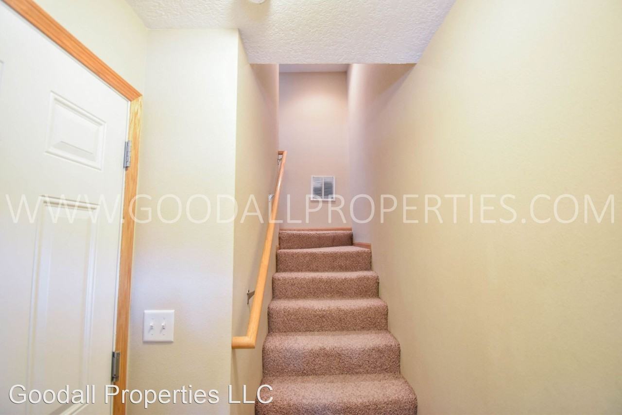 4316 152nd Ct - Photo 2 of 20