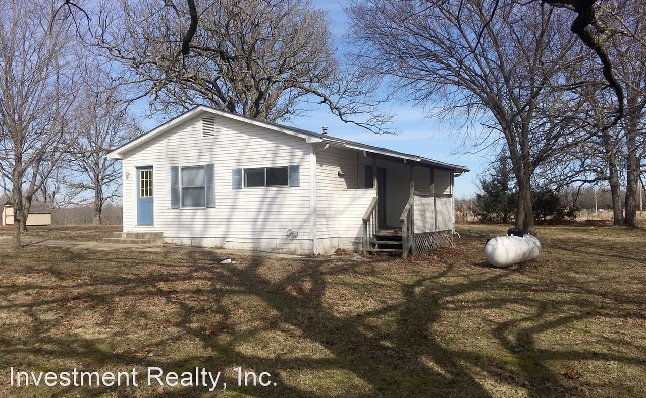 25475 Richard Dr - Photo 2 of 12