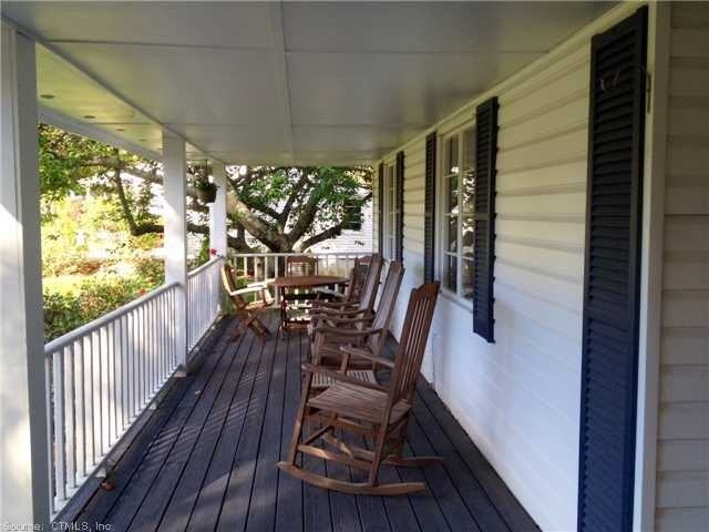 12 Winthrop Rd - Photo 3 of 21