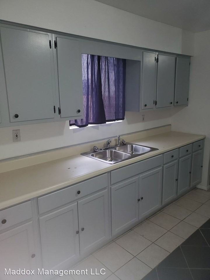 1908 Arno St Se - Photo 2 of 13