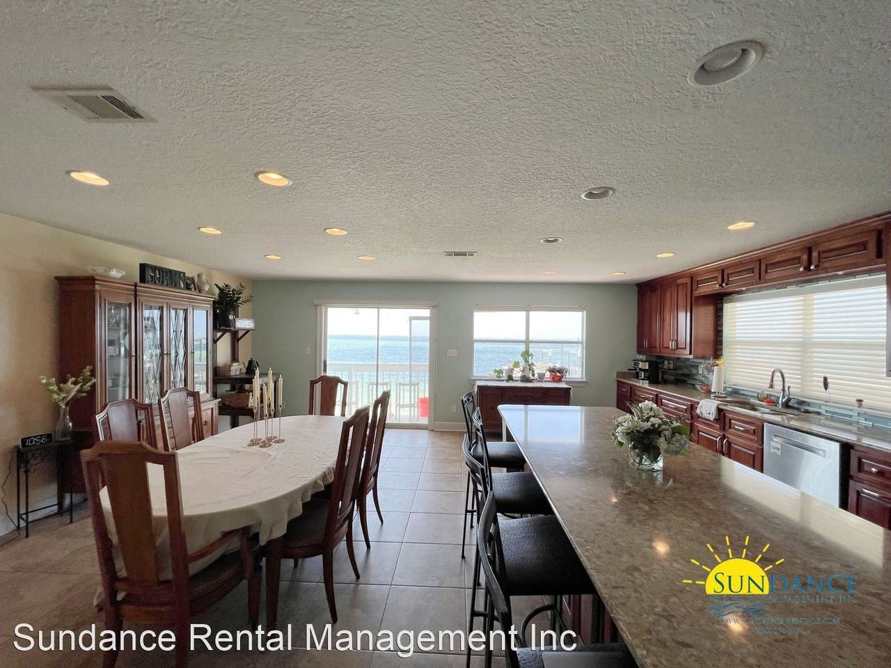 101 Starboard Dr - Photo 3 of 30