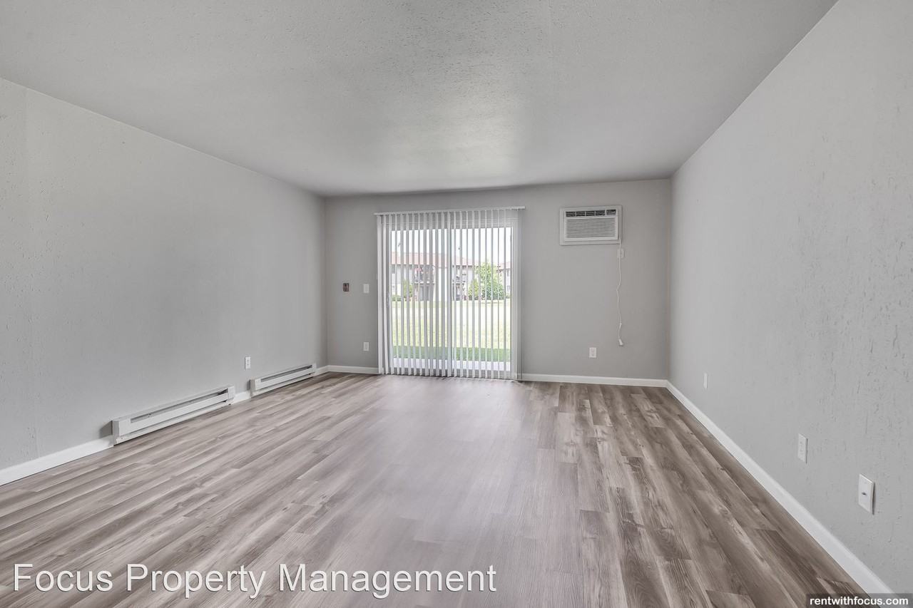1781 Maricopa Dr. - Photo 3 of 10