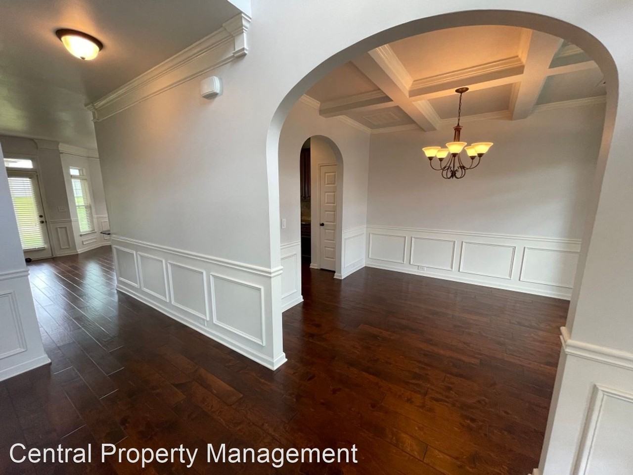 514 W Holloway Dr - Photo 3 of 50