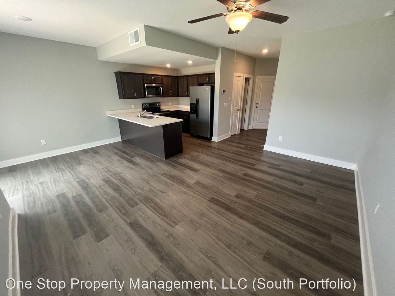 307 N 6th Ter - Photo 3 of 31