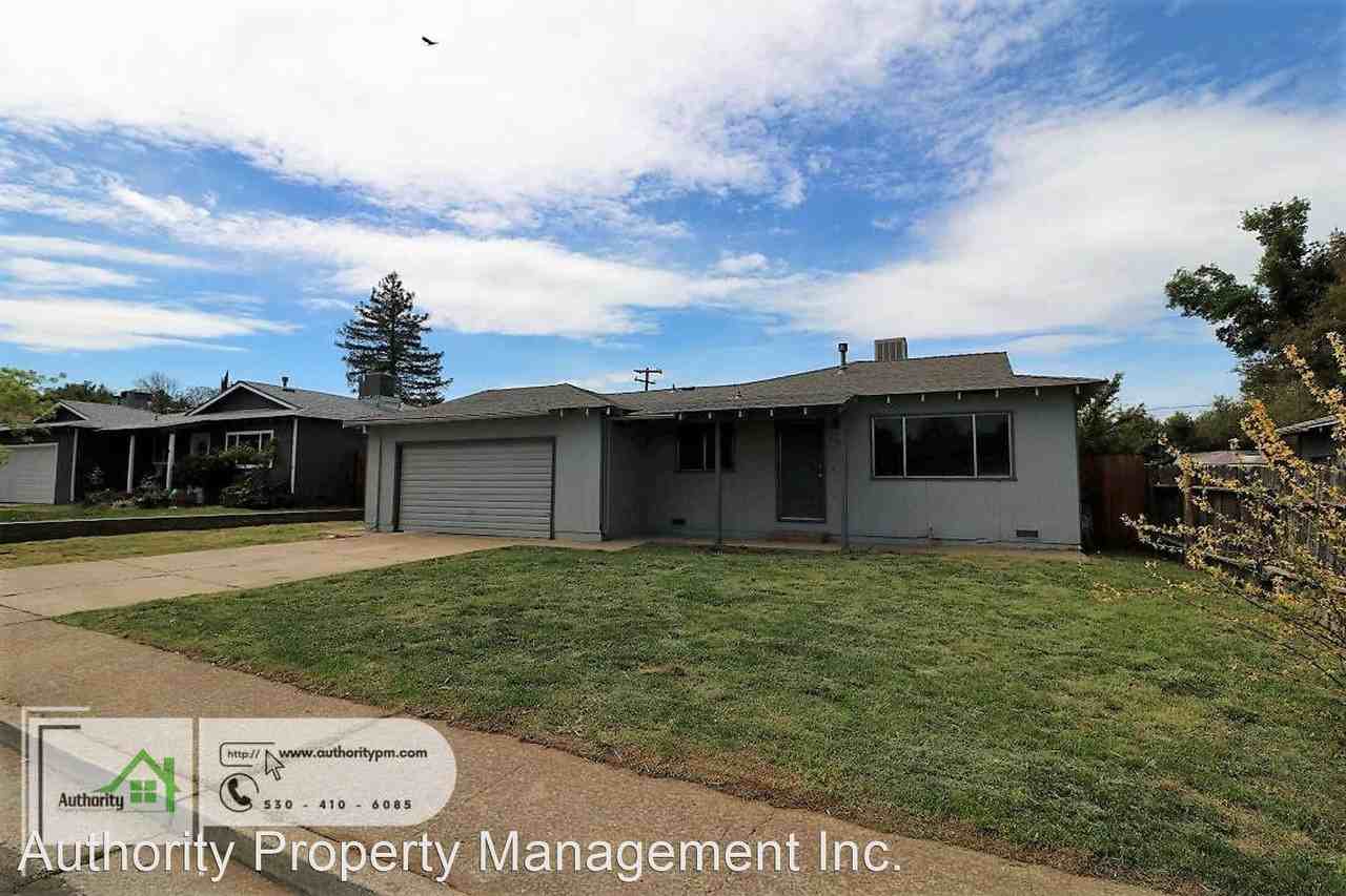 1378 Aspen Dr - Photo 3 of 20