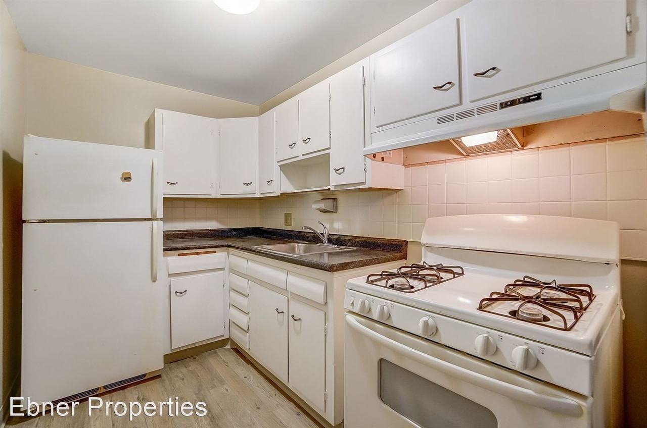 797,807,827 South James Rd - Photo 2 of 4