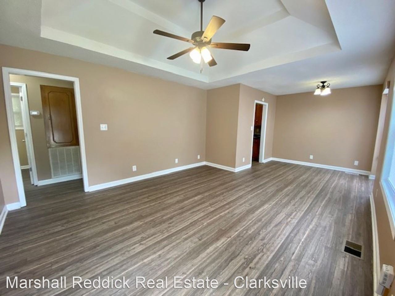 573 Joshua Dr - Photo 3 of 12