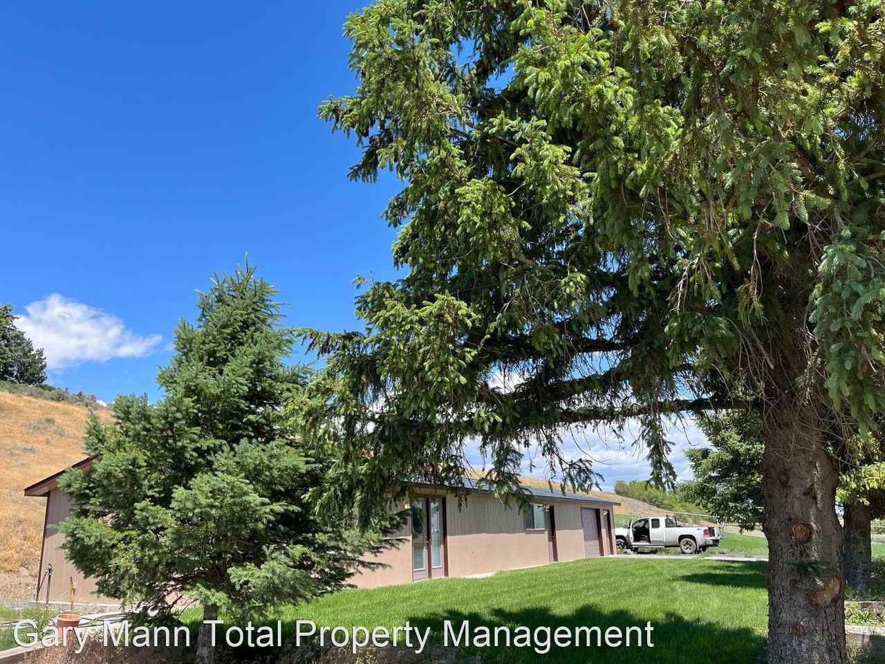 1516 Road D Ne - Photo 2 of 17