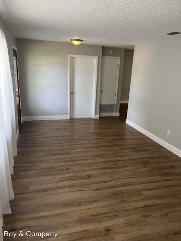 1215 Jeffery Dr - Photo 2 of 19