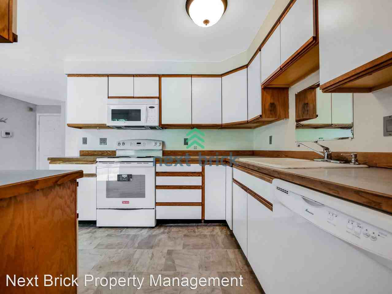 5805 236th St Sw - Photo 3 of 18