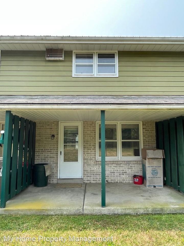 1073 Donegal Springs Rd - Photo 2 of 13